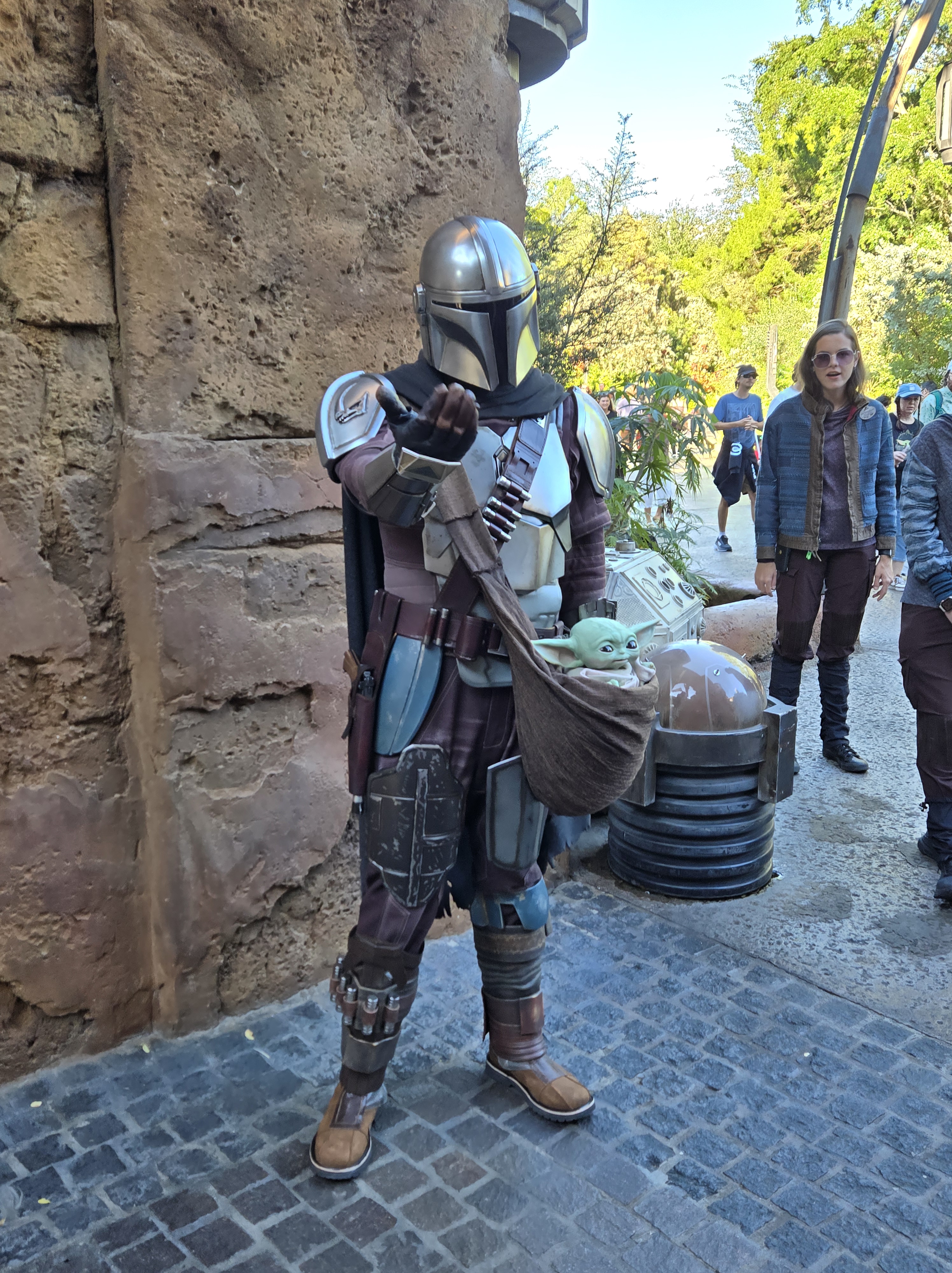 The Mandalorian and Grogu at Hollywood Studios